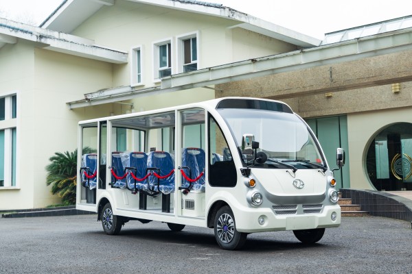 14座燃油观光车敞开式